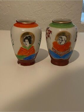 Pair Miniature Occupied Japanese Ginger Jar Souvenir MINN Hand painted